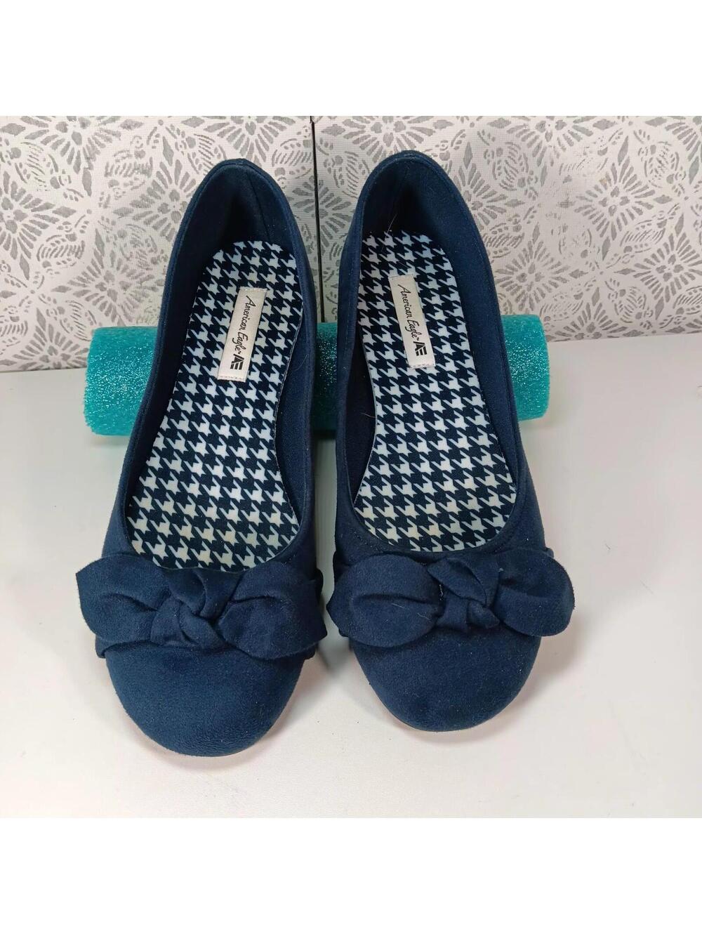 American Eagle Medium Blue Bow Flats 7.5 Womens Faux Suede  New